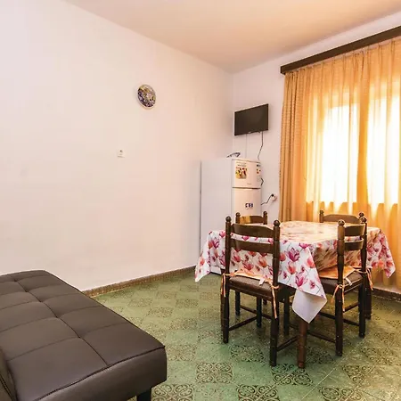Beautiful In Apartamento Starigrad Paklenica