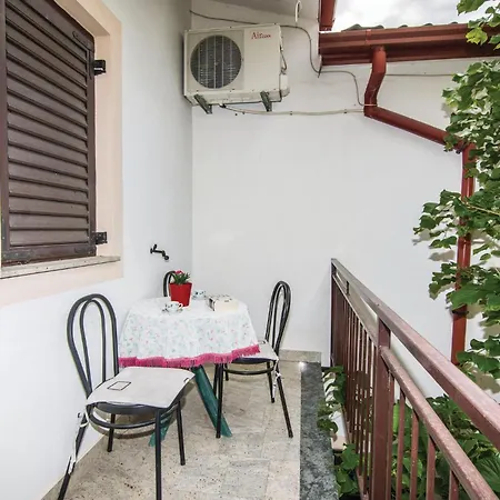 4 Bedroom Gorgeous In